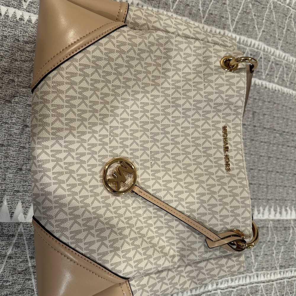 Michael Kors Shoulder Bag